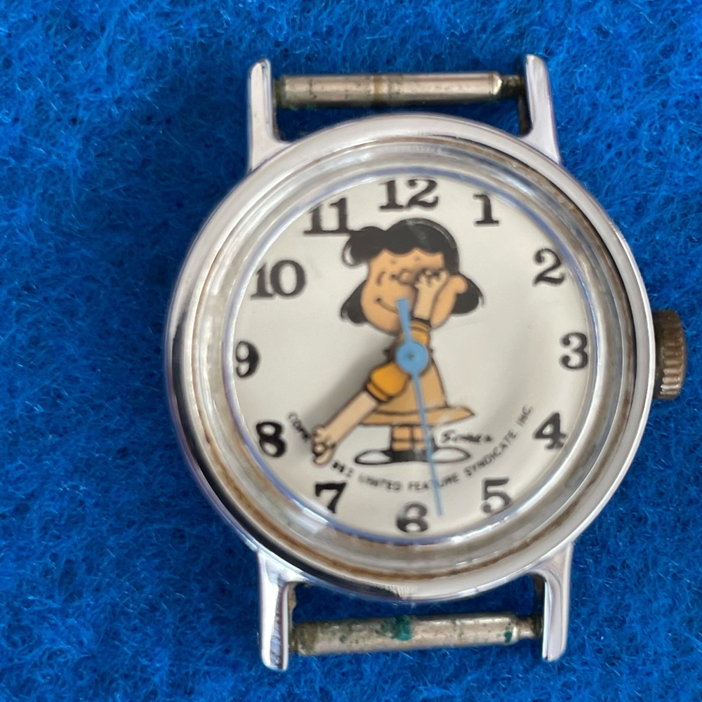 Vintage 1952 Working Peanuts Lucy Watch